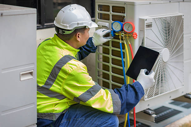 Professional Hvac Installation technician working in Johnson Creek, WI